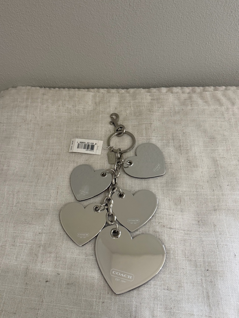 Coach Poppy Multicolor Red and Pink Heart Mirror Charm Keychain NWT - Picture 3 of 4